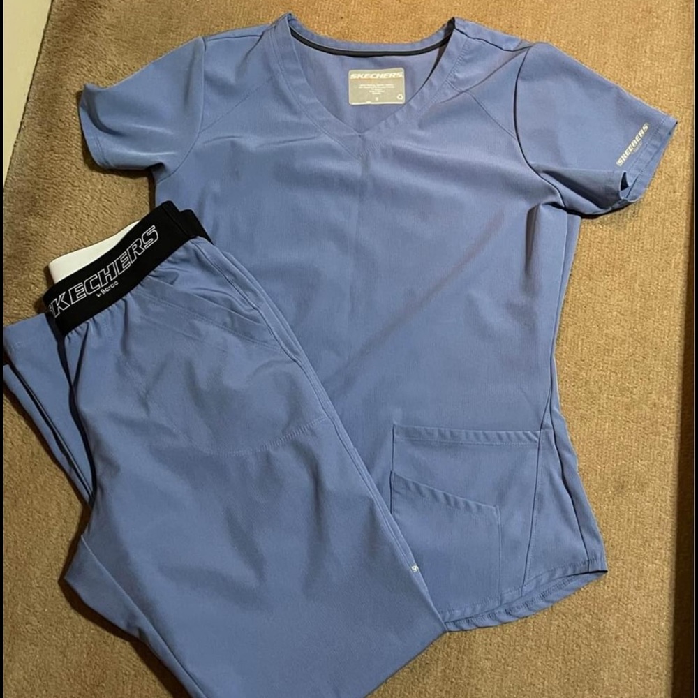 Skechers Scrubs size small worn once